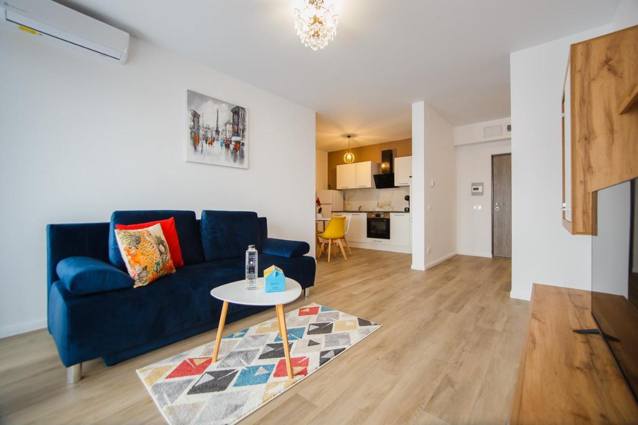 Trio Orange Apartment Oradea Exterior photo