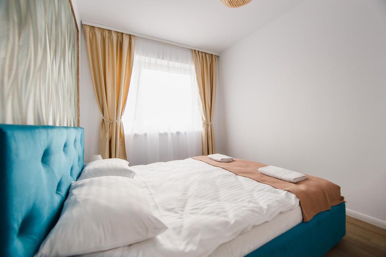 Trio Orange Apartment Oradea Exterior photo
