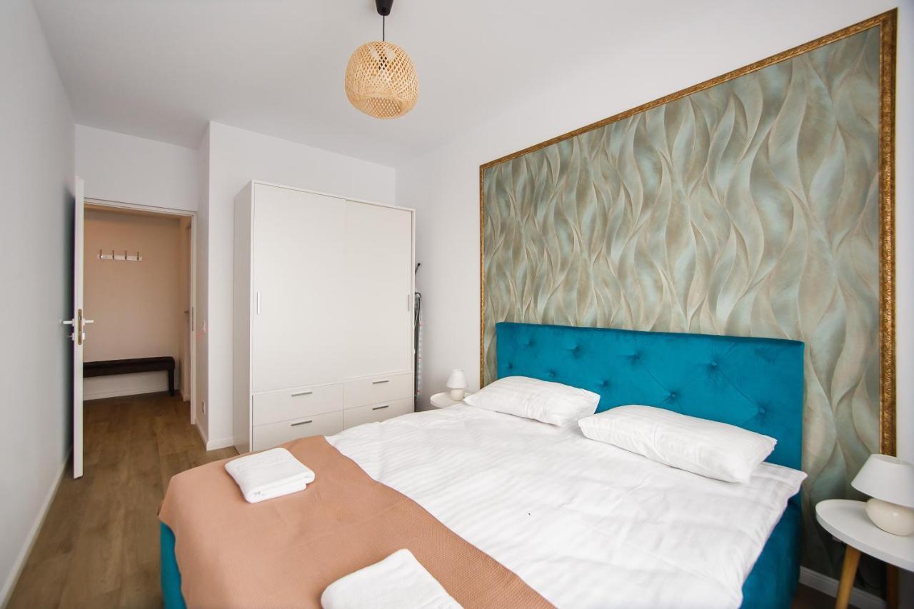 Trio Orange Apartment Oradea Exterior photo